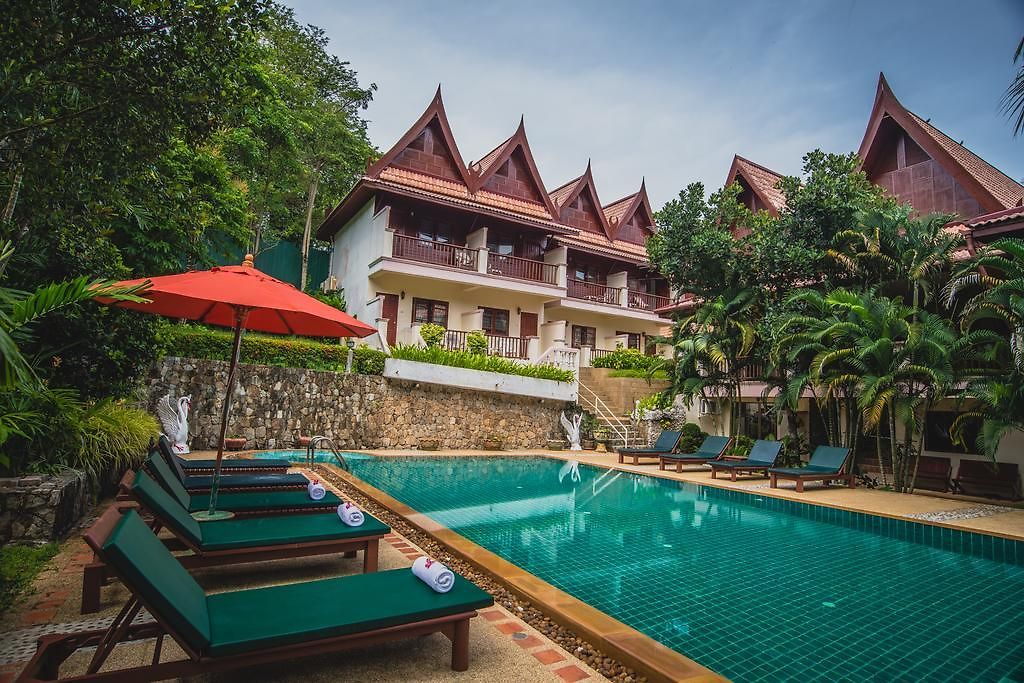 Отели на кате бич. Ката, 28 patak Rd., t.Karon, a.Muang, Phuket. Phuket House. Madam House 2* Пхукет. Birds House отель Тайланд.